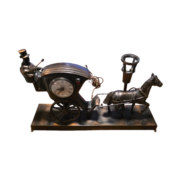 Vintage United Metal Goods Horse Carriage Clock & Lamp Model 701